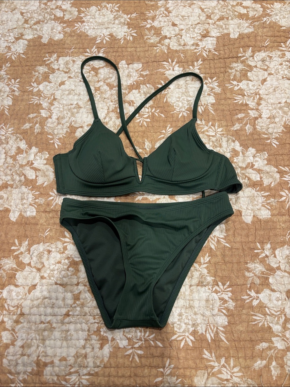 Women’s Dark Green Ribbed Two-Piece Bikini Shade&Shore Sz Sm bottom/36B top